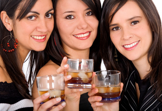 Женщины и алкоголь (водка)