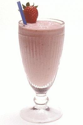 Коктейль молочный с мороженым